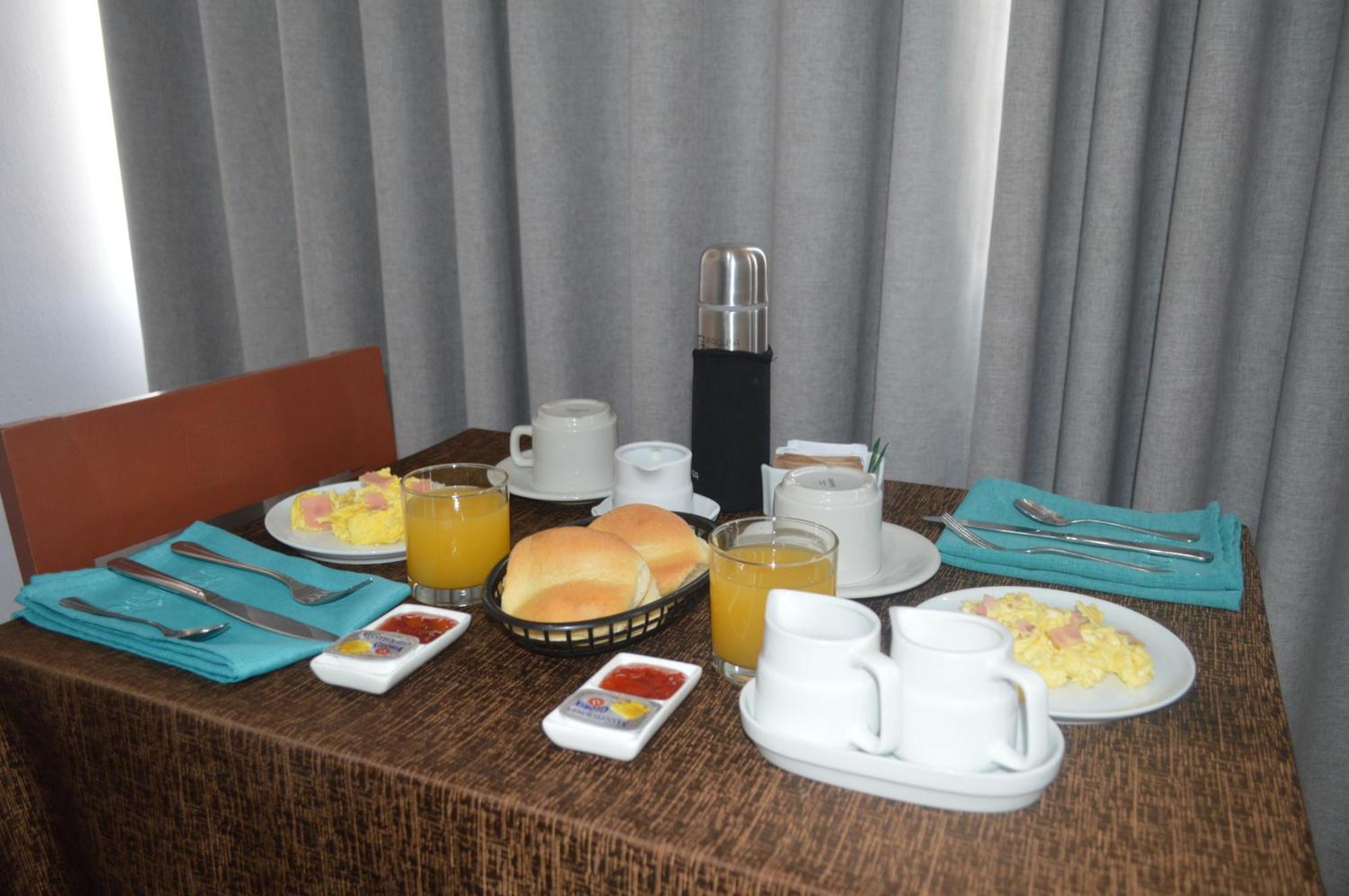 Los Esteros Hostal هوانتشاكو المظهر الخارجي الصورة